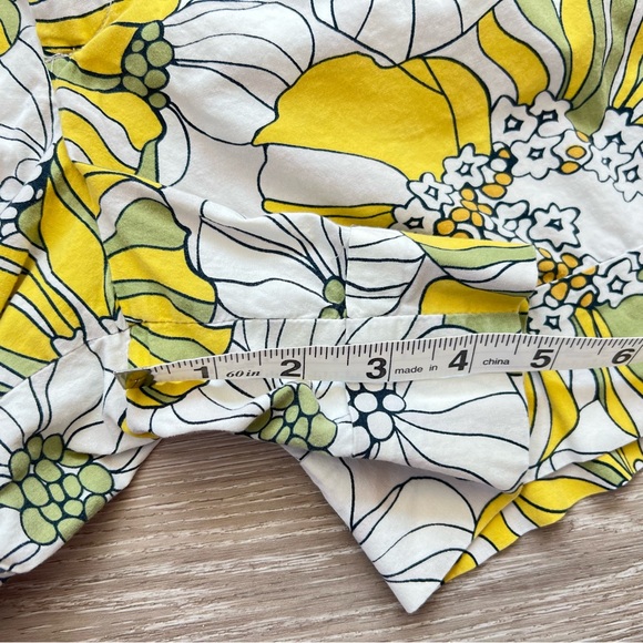 Mossimo Retro Yellow & Green Floral Print Stretchy Shorts, Size 16 - Picture 9 of 9